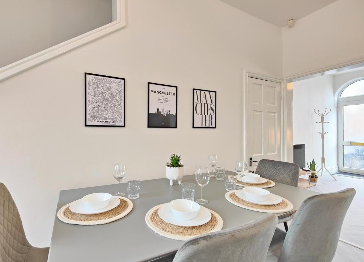 Vila Stott House - Bright Spacious Townhouse 15 Minutes To Central Manchester With Free Parking Exteriér fotografie