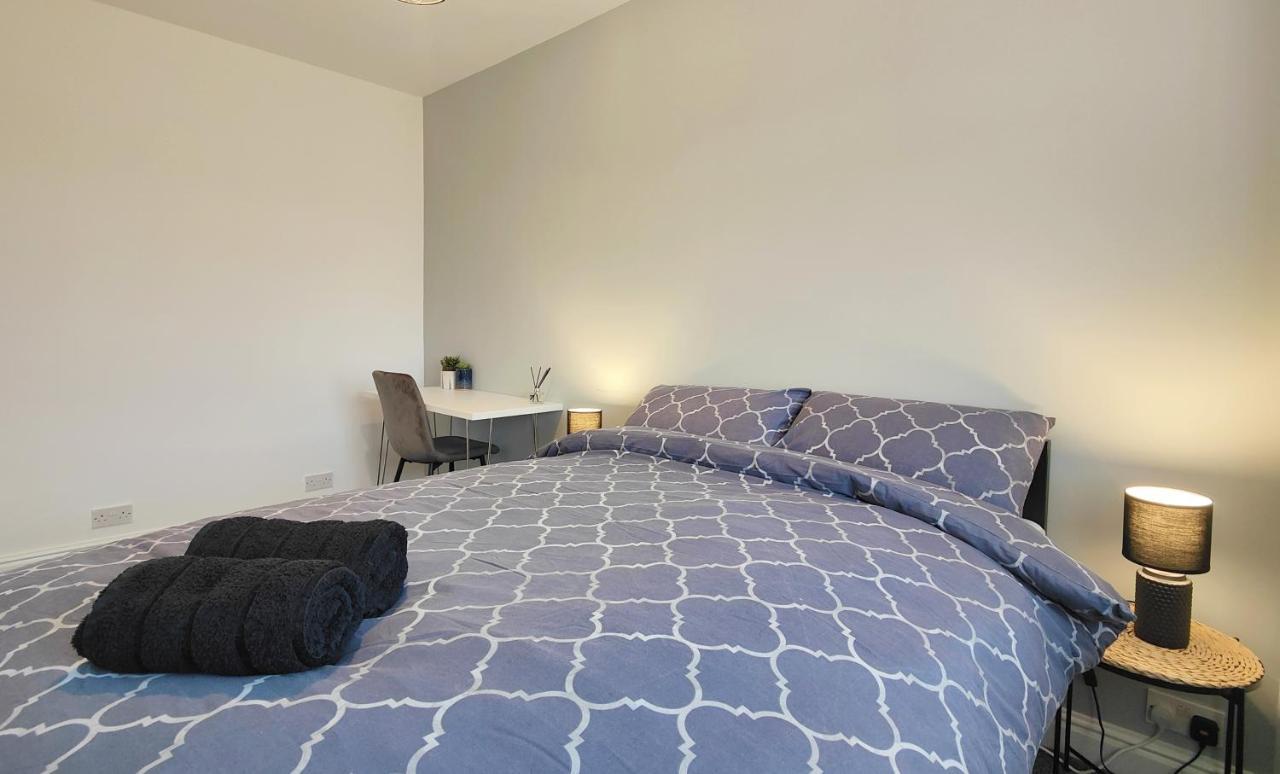Vila Stott House - Bright Spacious Townhouse 15 Minutes To Central Manchester With Free Parking Exteriér fotografie