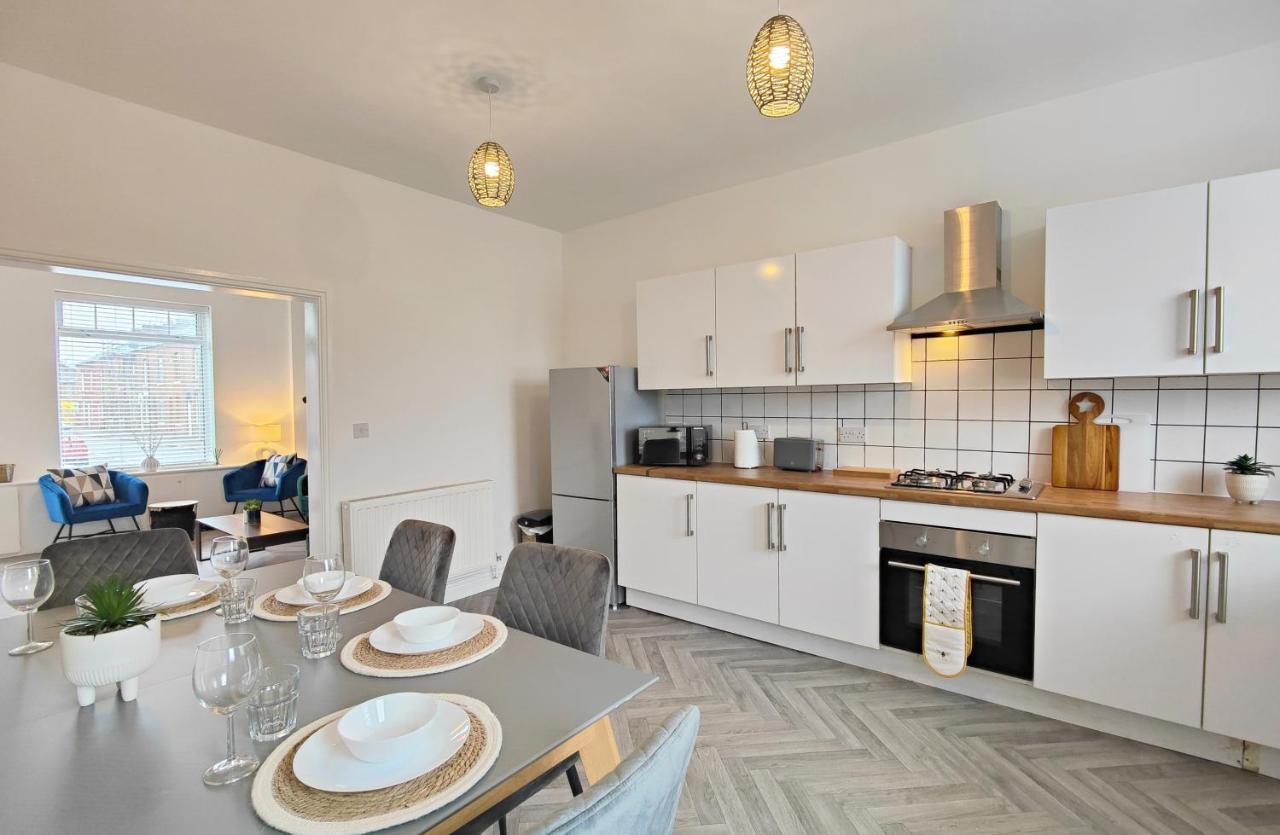 Vila Stott House - Bright Spacious Townhouse 15 Minutes To Central Manchester With Free Parking Exteriér fotografie