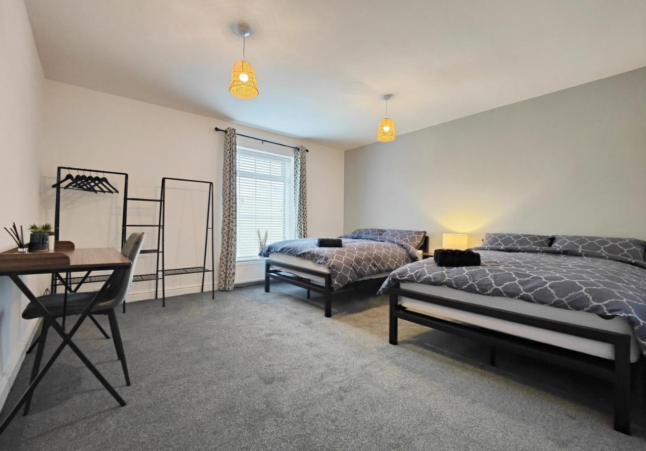 Vila Stott House - Bright Spacious Townhouse 15 Minutes To Central Manchester With Free Parking Exteriér fotografie